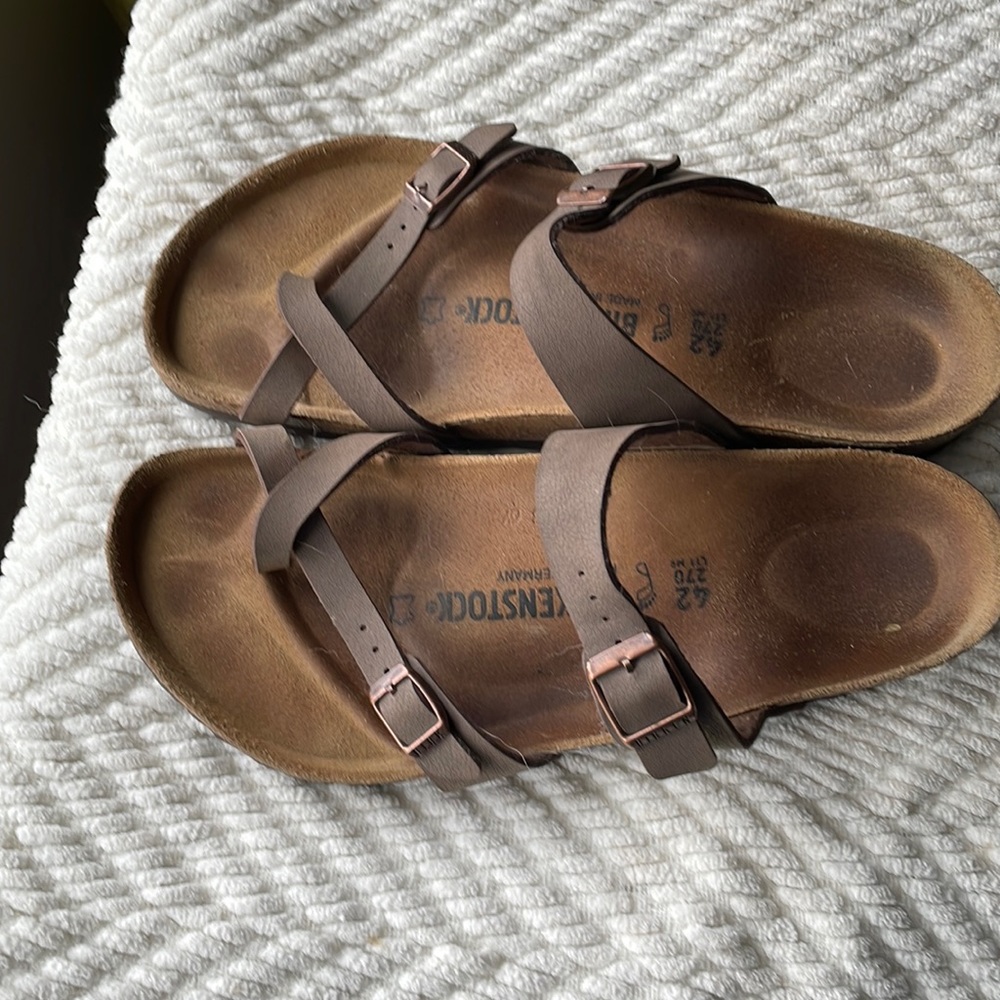 Women’s Birkenstock Mayari size 11 (42) in mocha